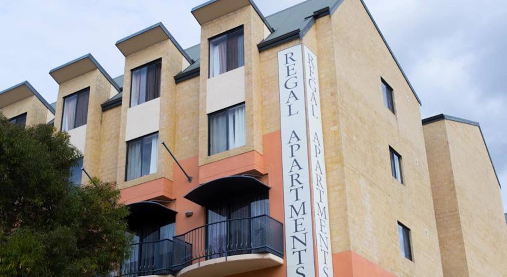 Regal Apartments Перт Екстер'єр фото