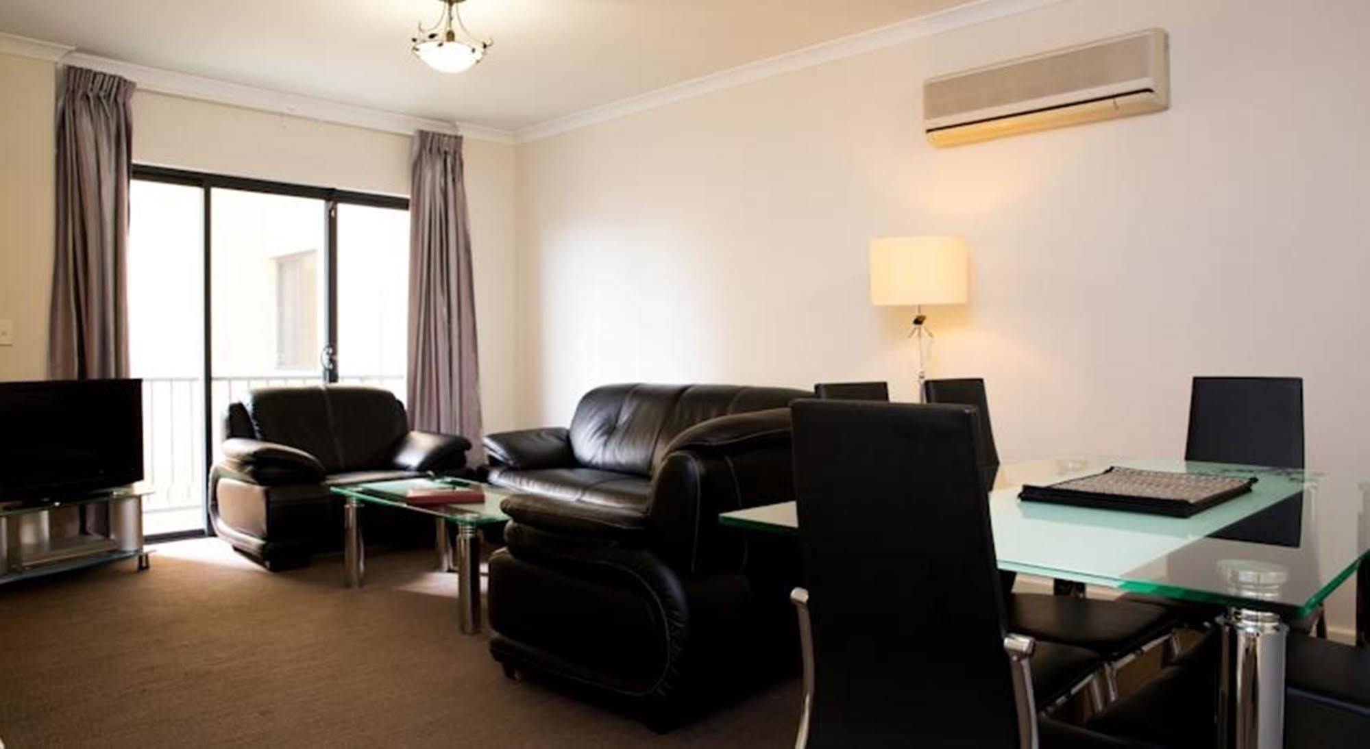 Regal Apartments Перт Екстер'єр фото