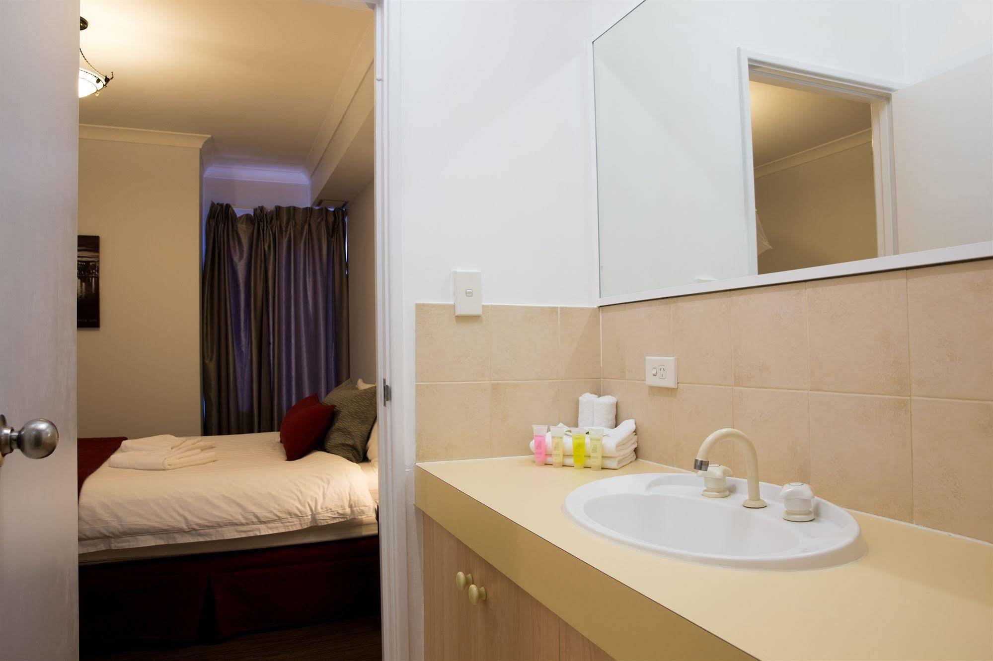 Regal Apartments Перт Екстер'єр фото